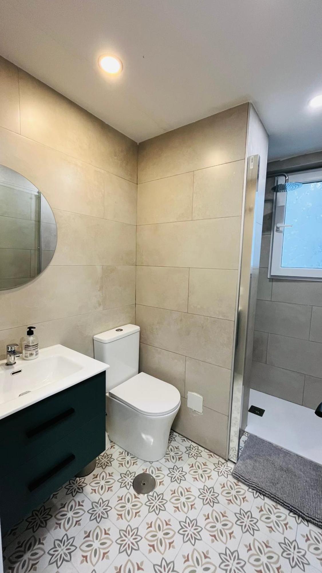 Apartamento Bueno, bonito y barato Málaga Exterior foto